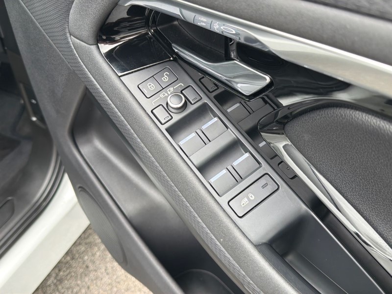2019 (69) LAND ROVER RANGE ROVER EVOQUE 2.0 D180 S 5dr Auto 5304760