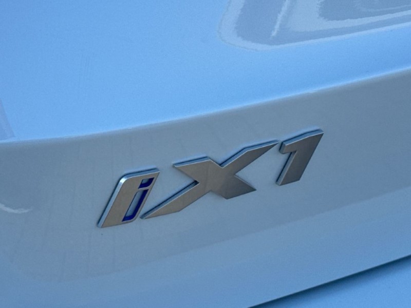 2025 (25) BMW iX1 150kW eDrive20 M Sport 65kWh 5dr Auto 5321392