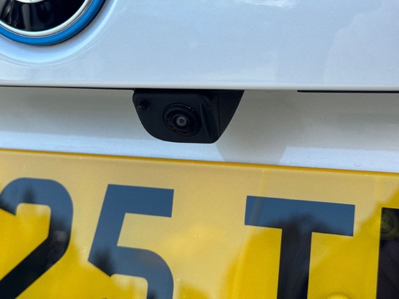 2025 (25) BMW iX1 150kW eDrive20 M Sport 65kWh 5dr Auto 5321386