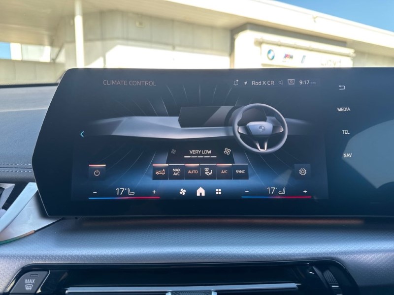 2025 (25) BMW iX1 150kW eDrive20 M Sport 65kWh 5dr Auto 5321376