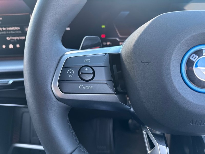 2025 (25) BMW iX1 150kW eDrive20 M Sport 65kWh 5dr Auto 5321364