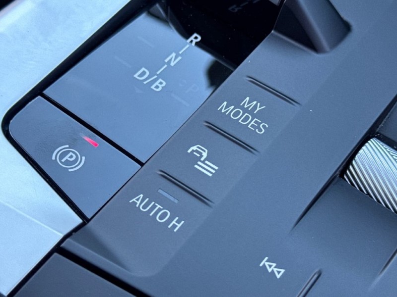 2025 (25) BMW iX1 150kW eDrive20 M Sport 65kWh 5dr Auto 5321366