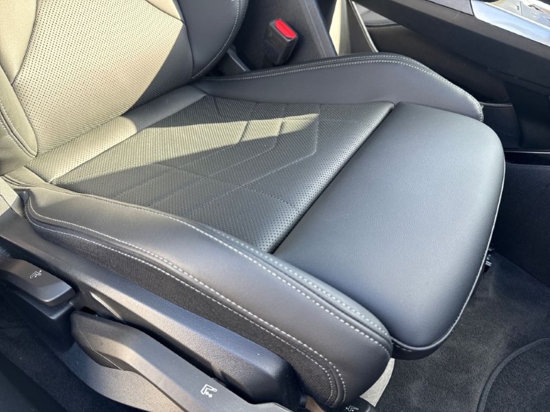 2025 (25) BMW iX1 150kW eDrive20 M Sport 65kWh 5dr Auto 5321370