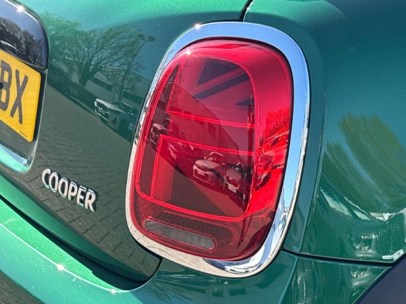 2023 (73) MINI HATCHBACK 1.5 Cooper Classic 3dr Auto 5330938