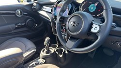 2023 (73) MINI HATCHBACK 1.5 Cooper Classic 3dr Auto 5330900