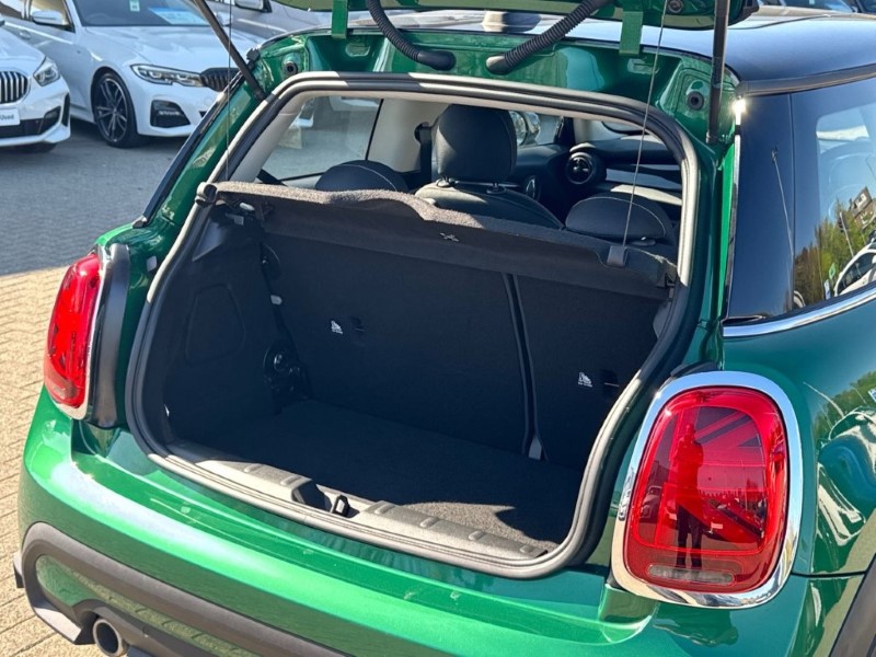 2023 (73) MINI HATCHBACK 1.5 Cooper Classic 3dr Auto 5330932