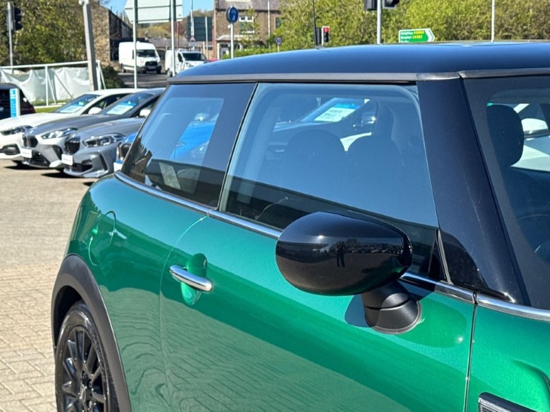2023 (73) MINI HATCHBACK 1.5 Cooper Classic 3dr Auto 5330941