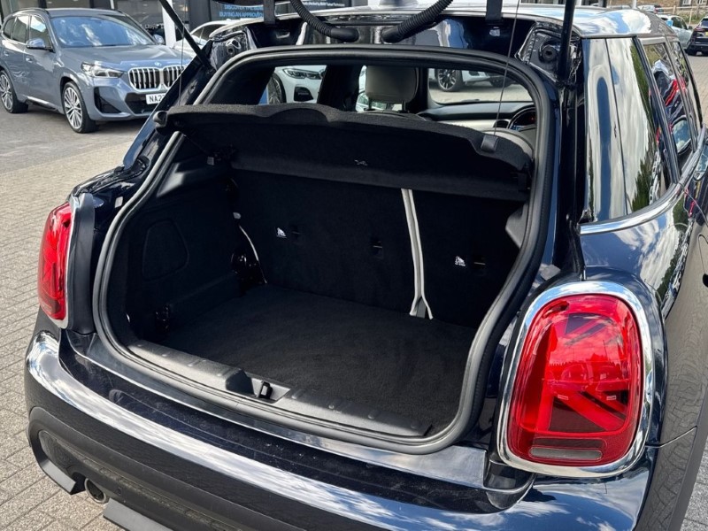 2023 (23) MINI HATCHBACK 1.5 Cooper Exclusive Premium Plus 5dr Auto 5391742