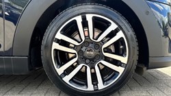 2023 (23) MINI HATCHBACK 1.5 Cooper Exclusive Premium Plus 5dr Auto 5391717