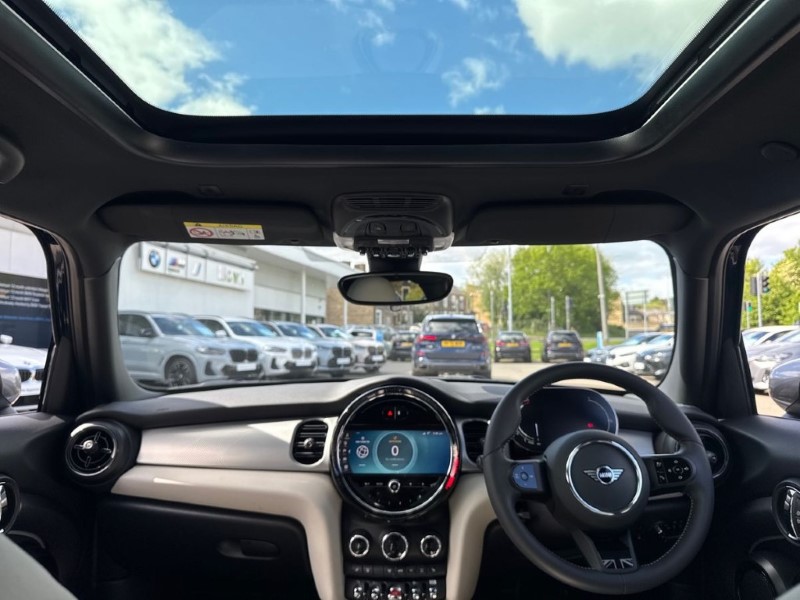 2023 (23) MINI HATCHBACK 1.5 Cooper Exclusive Premium Plus 5dr Auto 5391724