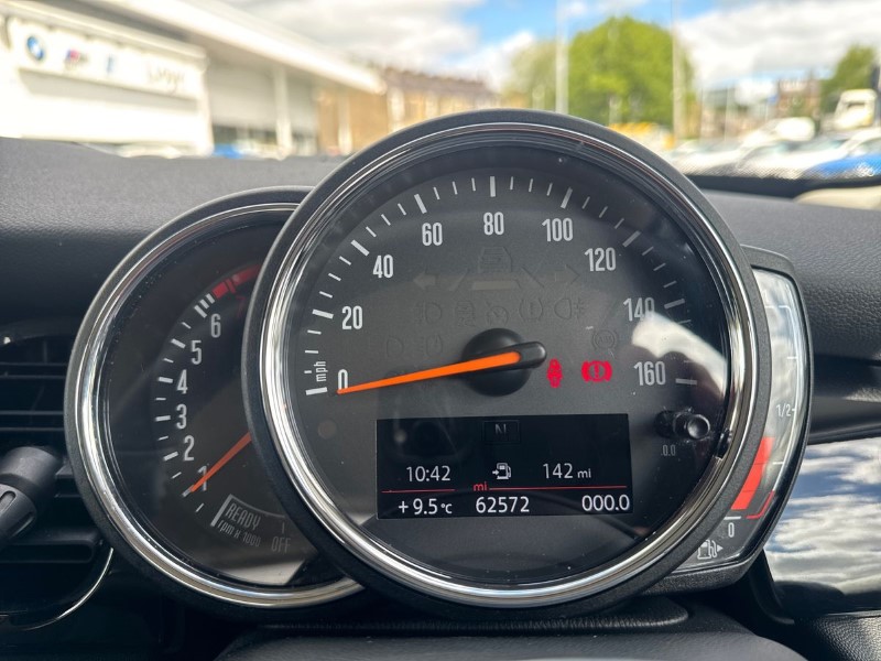 2021 (21) MINI HATCHBACK 1.5 Cooper Classic 5dr 5410410