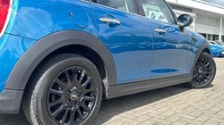 2021 (21) MINI HATCHBACK 1.5 Cooper Classic 5dr 5410444