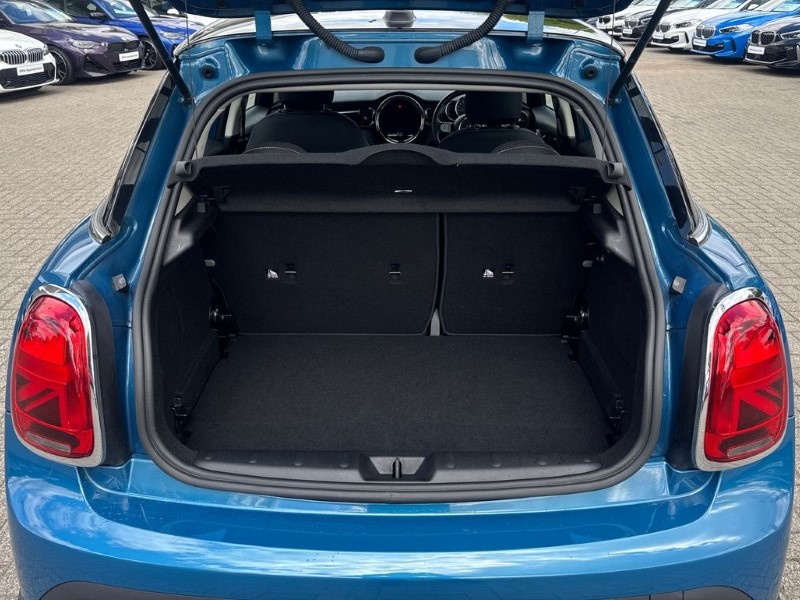 2021 (21) MINI HATCHBACK 1.5 Cooper Classic 5dr 5410414