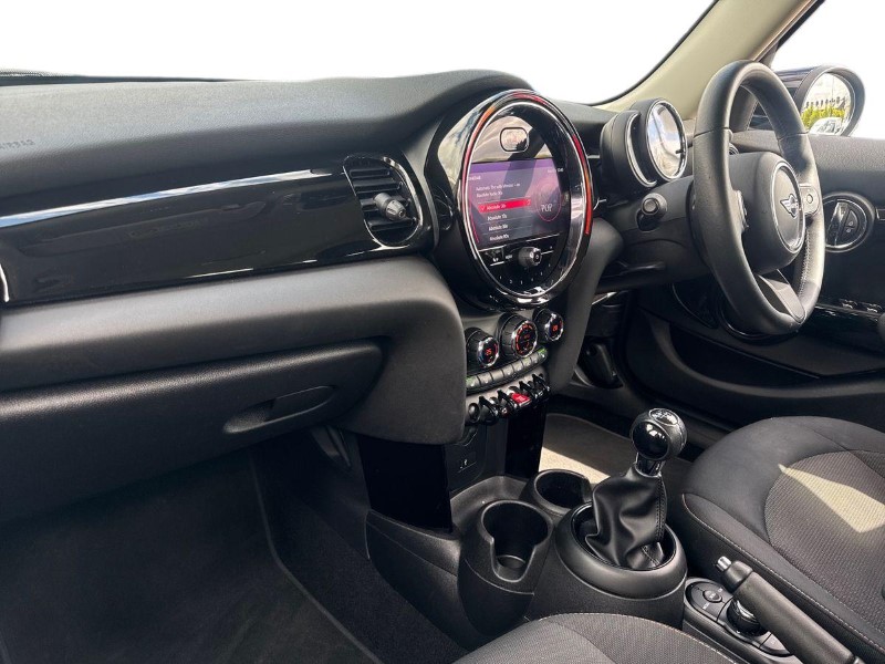 2021 (21) MINI HATCHBACK 1.5 Cooper Classic 5dr 5410408