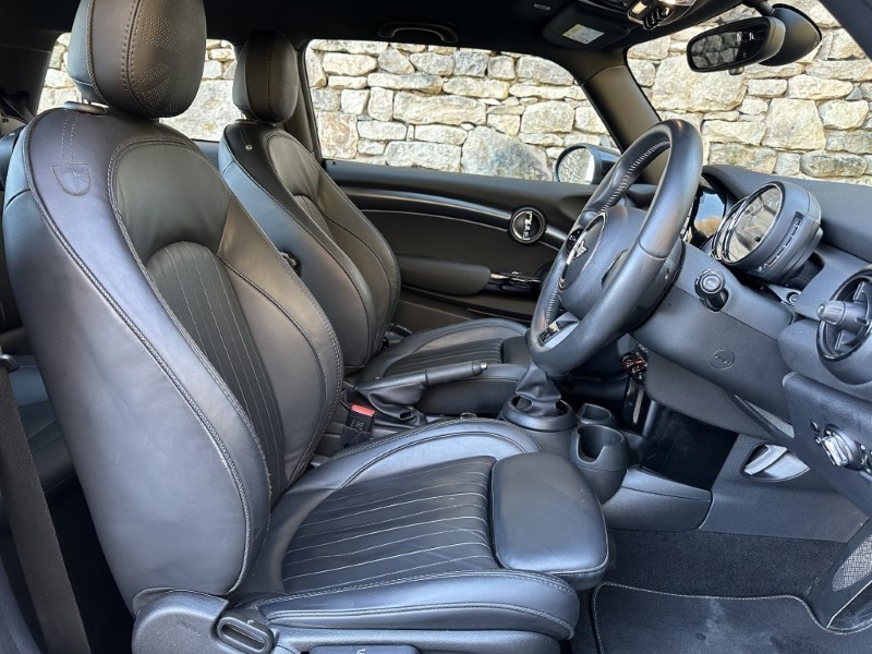 2022 (22) MINI HATCHBACK 1.5 Cooper Exclusive 3dr 5335599