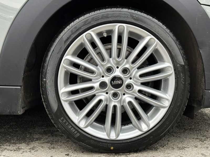 2022 (22) MINI HATCHBACK 1.5 Cooper Exclusive 3dr 5335602