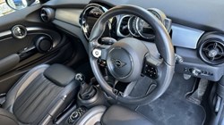 2022 (22) MINI HATCHBACK 1.5 Cooper Exclusive 3dr 5335594