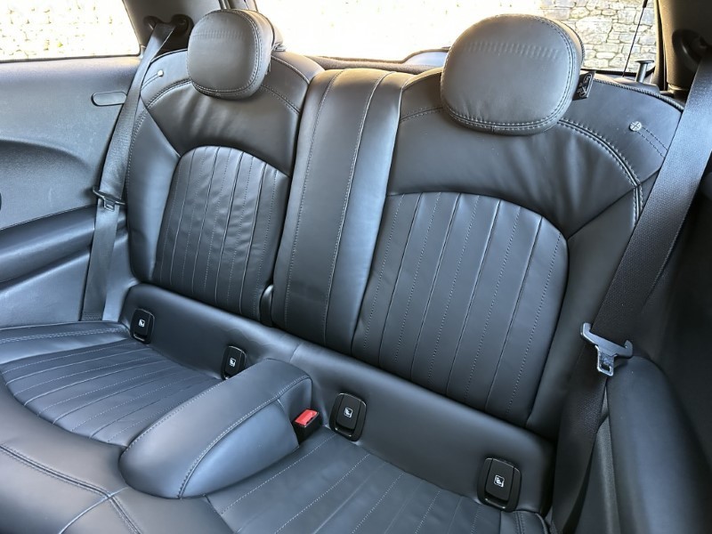 2022 (22) MINI HATCHBACK 1.5 Cooper Exclusive 3dr 5335600