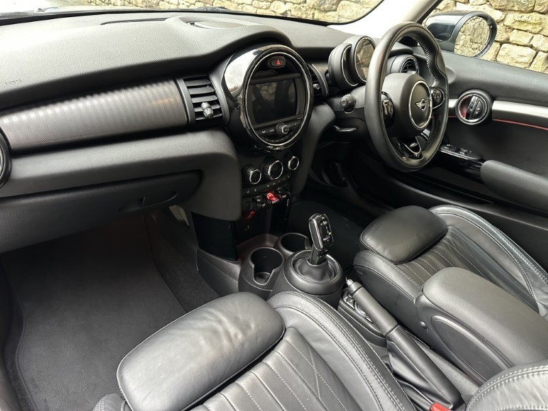 2020 (20) MINI HATCHBACK 1.5 Cooper Exclusive II 3dr Auto 5335610