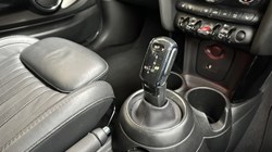 2020 (20) MINI HATCHBACK 1.5 Cooper Exclusive II 3dr Auto 5335612