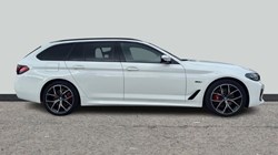 2022 (72) BMW 5 SERIES 530e M Sport 5dr Auto 5387713