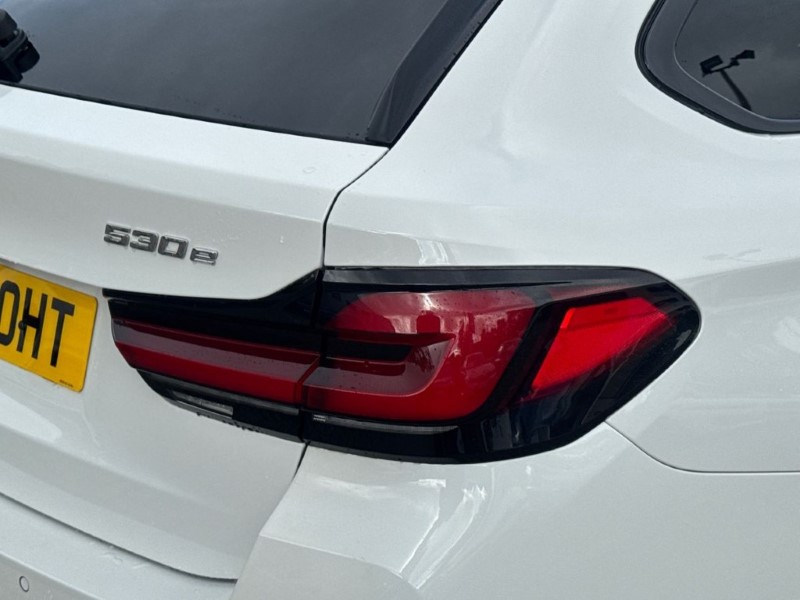 2022 (72) BMW 5 SERIES 530e M Sport 5dr Auto 5387758