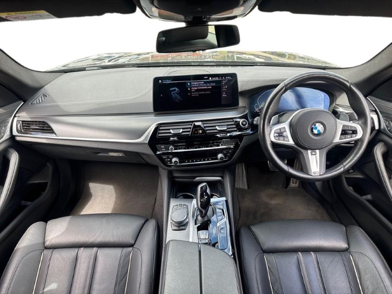 2021 (21) BMW 5 SERIES 530e xDrive M Sport 4dr Auto 5391821