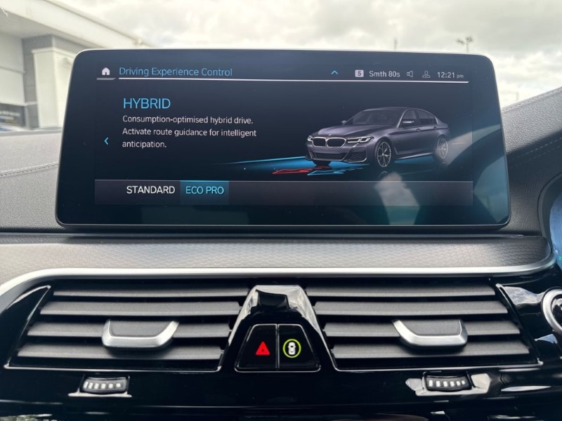 2021 (21) BMW 5 SERIES 530e xDrive M Sport 4dr Auto 5391847