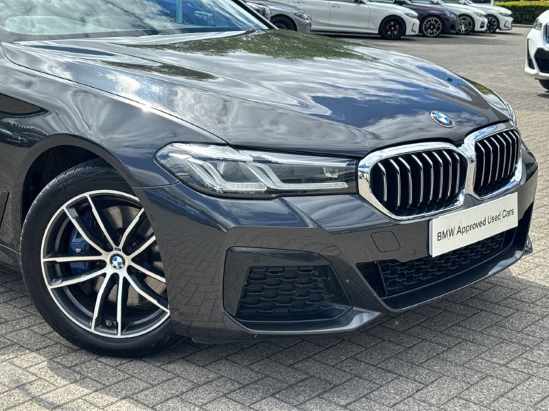 2021 (21) BMW 5 SERIES 530e xDrive M Sport 4dr Auto 5391858