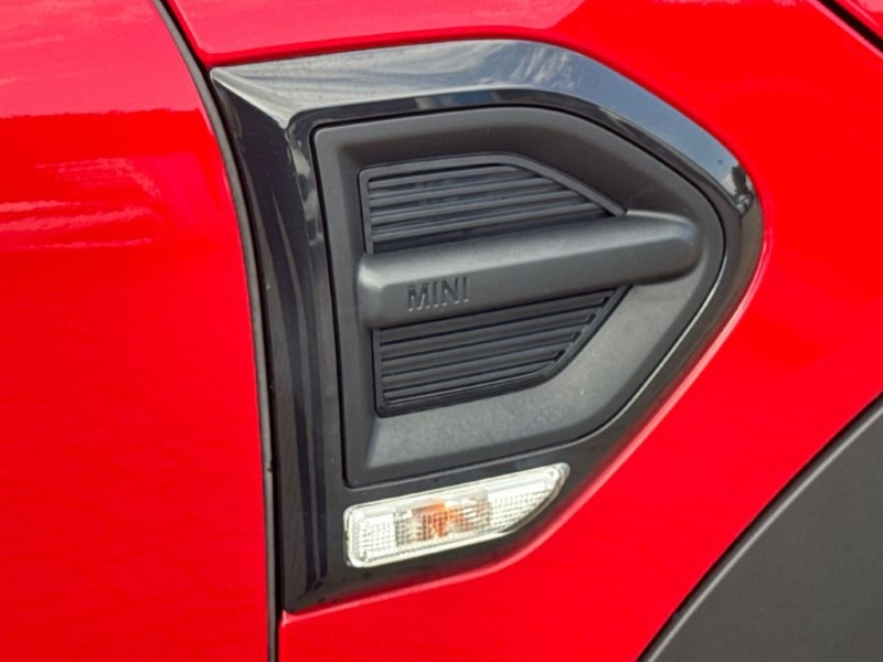2021 (71) MINI COUNTRYMAN 1.5 Cooper Classic ALL4 5dr Auto 5446360