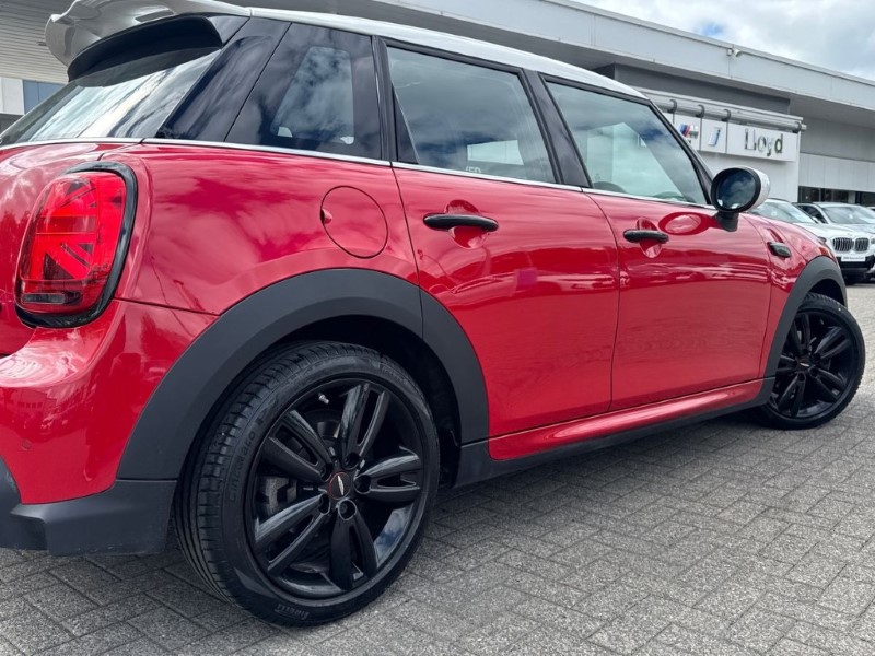 2022 (22) MINI HATCHBACK 1.5 Cooper Sport 5dr 5391700
