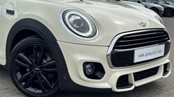 2019 (69) MINI HATCHBACK 1.5 Cooper Sport II 5dr 5447981