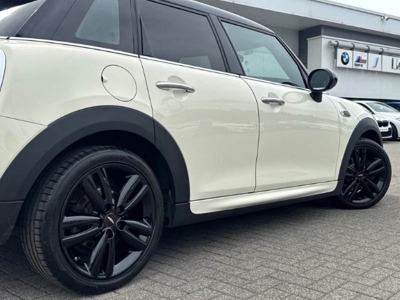 2019 (69) MINI HATCHBACK 1.5 Cooper Sport II 5dr 5447988
