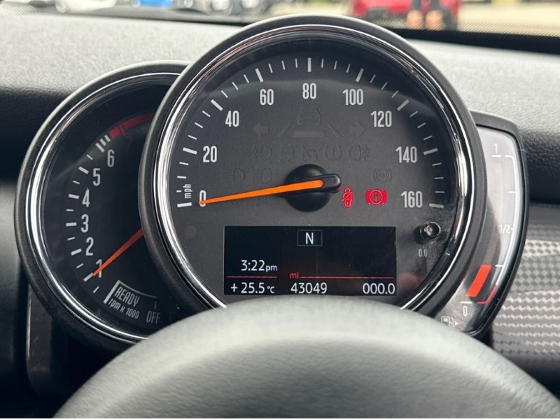 2019 (69) MINI HATCHBACK 1.5 Cooper Sport II 5dr 5447953