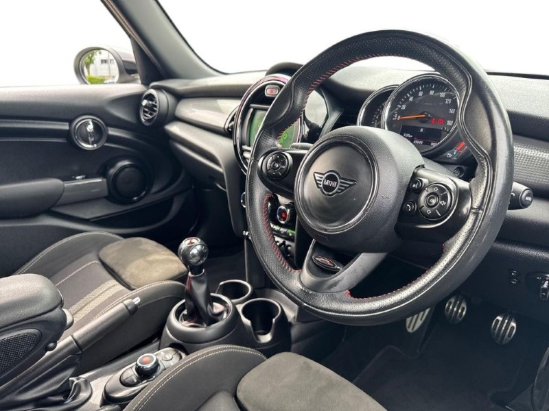2019 (69) MINI HATCHBACK 1.5 Cooper Sport II 5dr 5447950