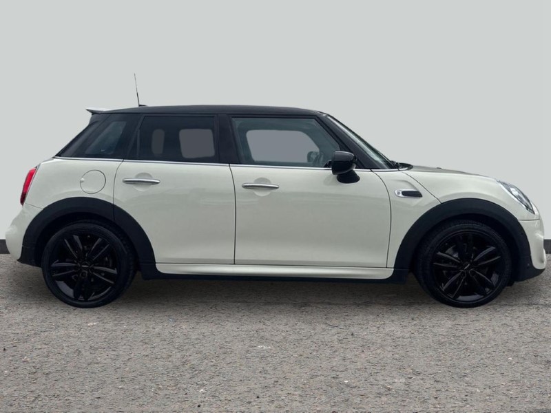 2019 (69) MINI HATCHBACK 1.5 Cooper Sport II 5dr 5447947