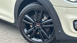 2019 (69) MINI HATCHBACK 1.5 Cooper Sport II 5dr 5447984