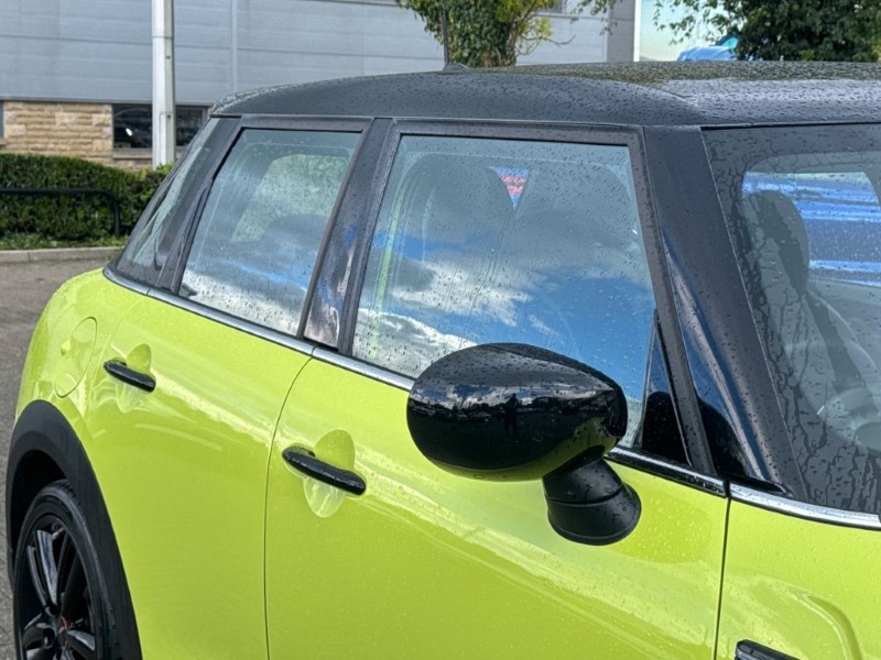 2023 (73) MINI COOPER 1.5 C Sport 5dr Auto 5402162
