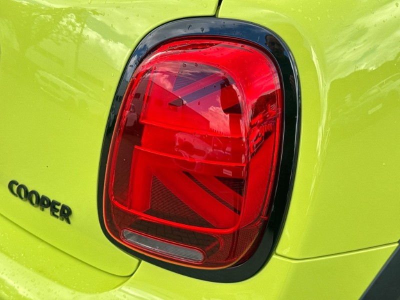2023 (73) MINI COOPER 1.5 C Sport 5dr Auto 5402159