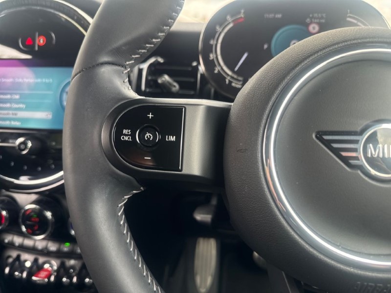 2023 (23) MINI HATCHBACK 1.5 Cooper Sport Premium 5dr Auto 5384356