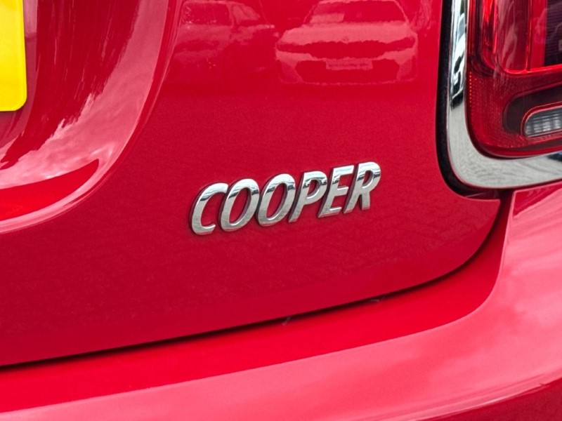 2019 (69) MINI HATCHBACK 1.5 Cooper Classic II 5dr 5480871