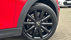 2019 (69) MINI HATCHBACK 1.5 Cooper Classic II 5dr 5480874