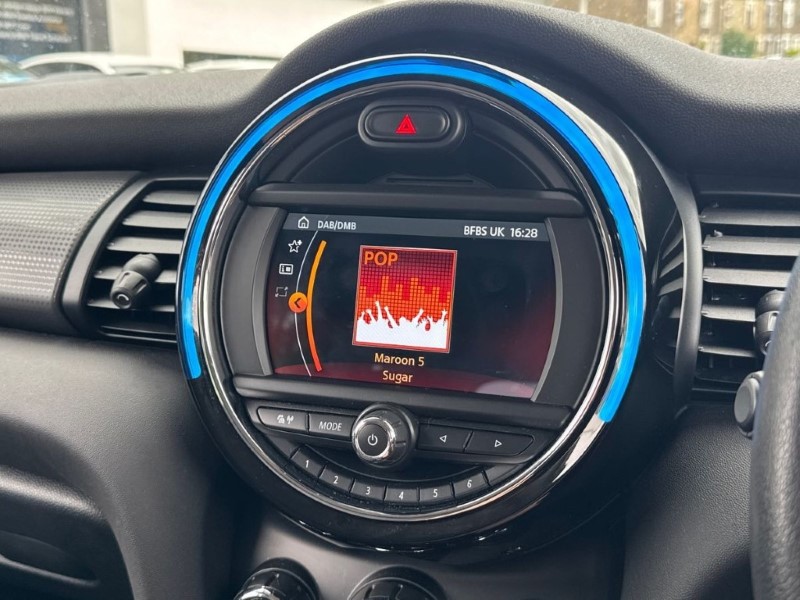2019 (69) MINI HATCHBACK 1.5 Cooper Classic II 5dr 5480836