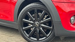 2019 (69) MINI HATCHBACK 1.5 Cooper Classic II 5dr 5480869