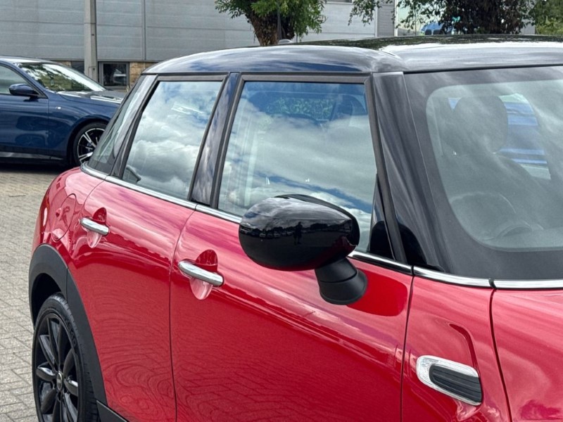 2019 (69) MINI HATCHBACK 1.5 Cooper Classic II 5dr 5480875
