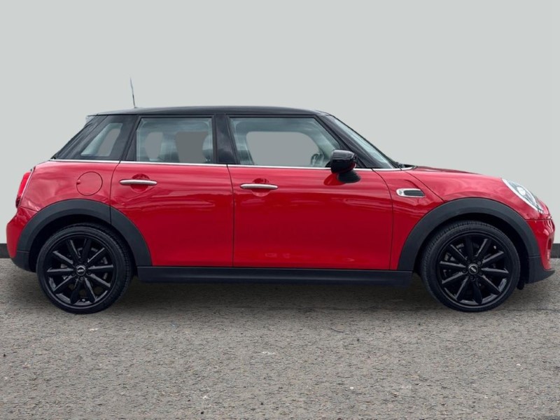 2019 (69) MINI HATCHBACK 1.5 Cooper Classic II 5dr 5480831