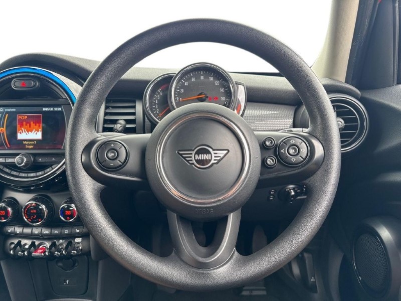 2019 (69) MINI HATCHBACK 1.5 Cooper Classic II 5dr 5480833