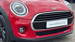 2019 (69) MINI HATCHBACK 1.5 Cooper Classic II 5dr 5480867