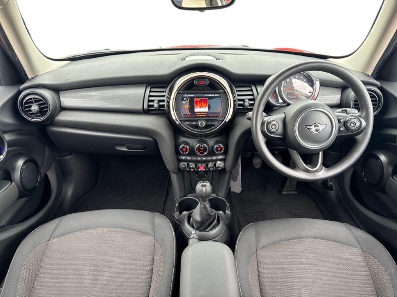 2019 (69) MINI HATCHBACK 1.5 Cooper Classic II 5dr 5480832