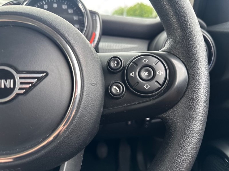 2019 (69) MINI HATCHBACK 1.5 Cooper Classic II 5dr 5480846